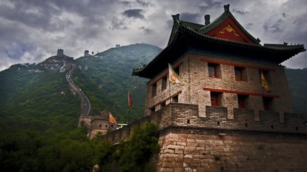 Watch: There's A Rave Happening On The Great Wall Of China