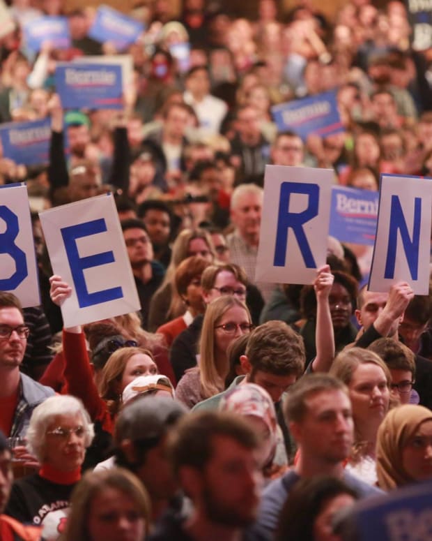 Bernie Sanders crowd
