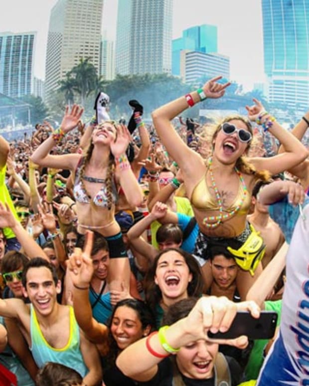 Watch: Toothpaste Man at Ultra Music Festival