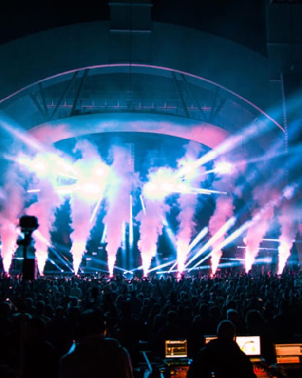 Avicii Takes The Stage At The Hollywood Bowl – EDM News