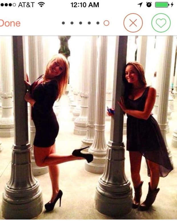 Some Effin' Genius Created A Tumblr Of Girls Posing At LACMA For Tinder