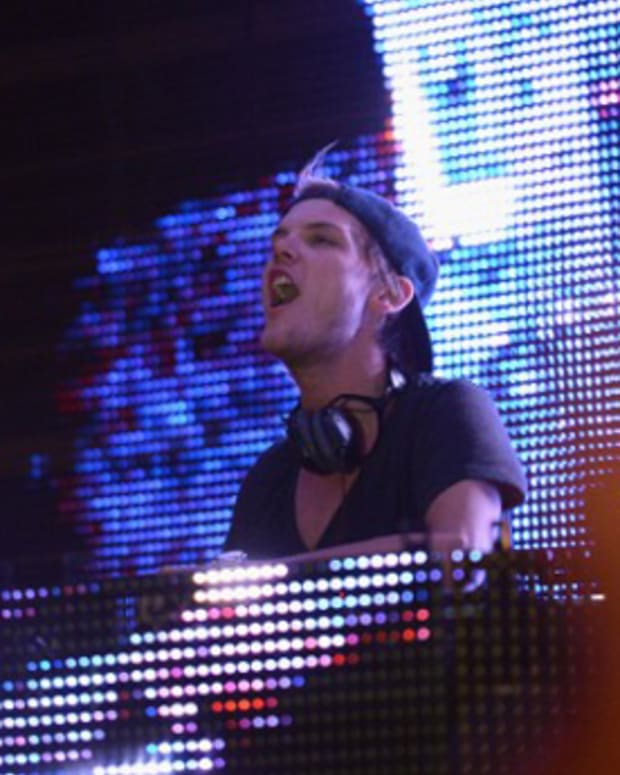 As Many As 50 People Hospitalized At Avicii Show In Boston