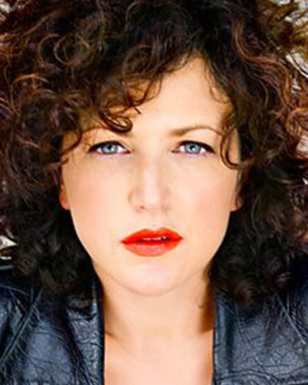 Annie Mac Wants Journalists To Stop Asking Her About Being A Woman DJ