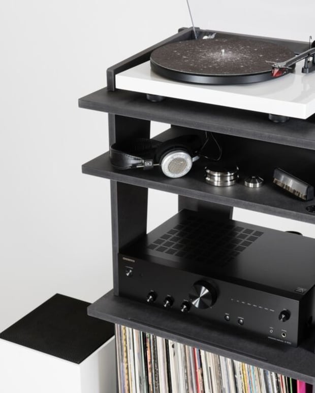 Turntable Station by Line Phono 1