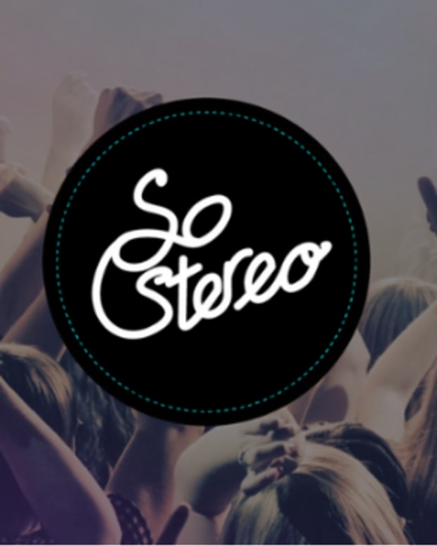 SoStereo Logo Shot with crowd.