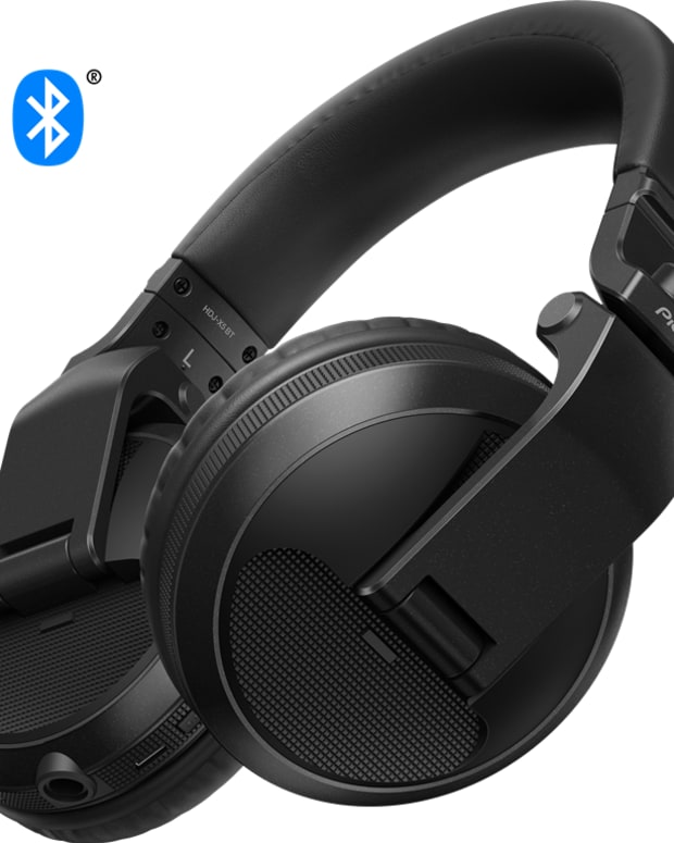 Pioneer DJ HDJ-X5 headphones
