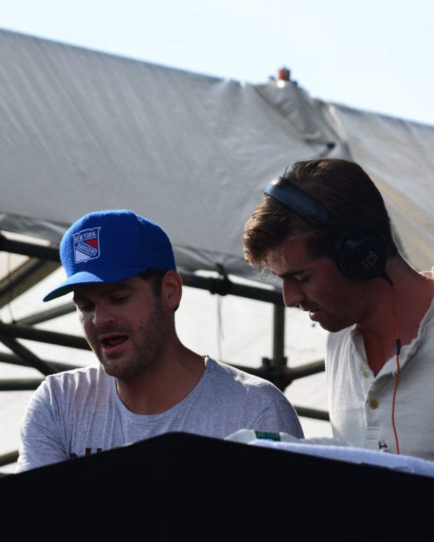 The Chainsmokers Somewhere Else On Long Island In 2015
