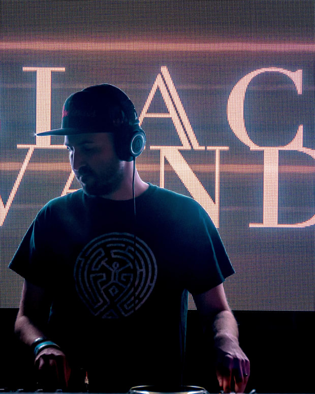 Black Wands @ Club Vinyl Basement-12