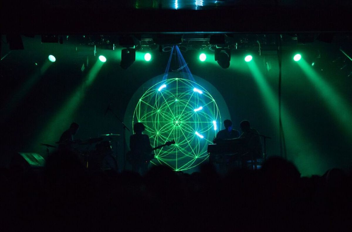 Floating Points (photo by Camille Blake)
