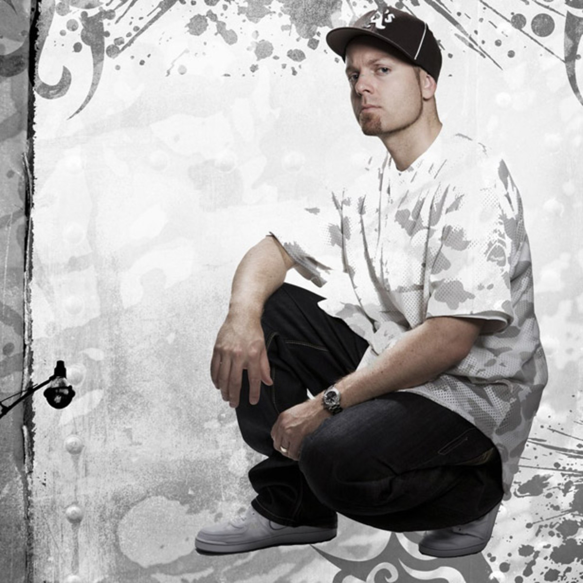 DJ Shadow Vows To Upload The Set That Got Him Booted Off The Decks In Miami