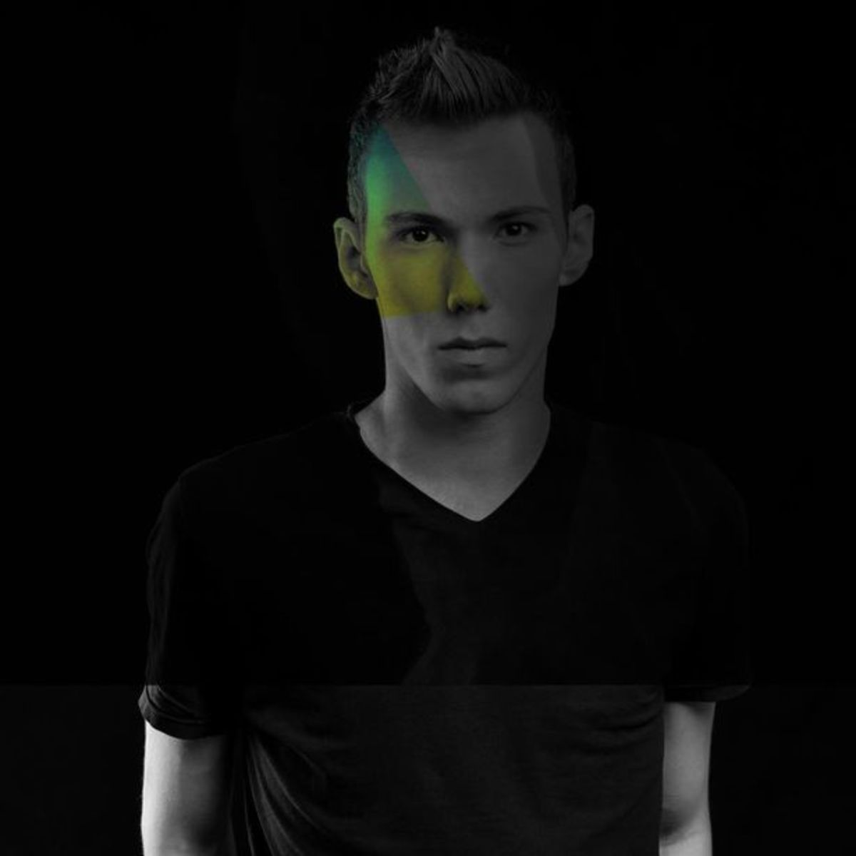 EDM Culture: Get Behind The Decks And Inside The Mind of International Producer, DJ And All Around Cool Guy- Tom Swoon
