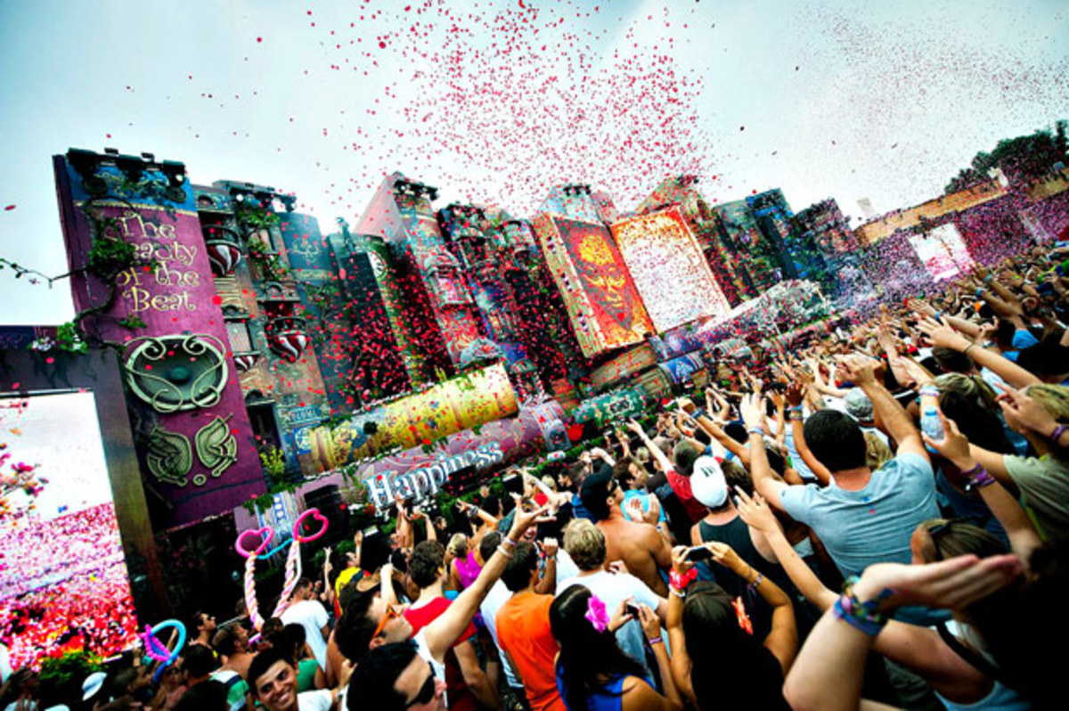 Tomorrowland Expands To Two Weekends In 2014 - EDM News