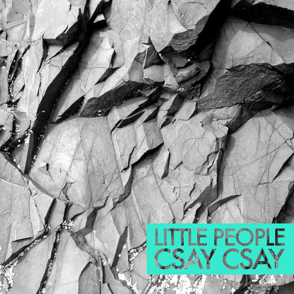 PREMIERE: Little People - Csay Csay