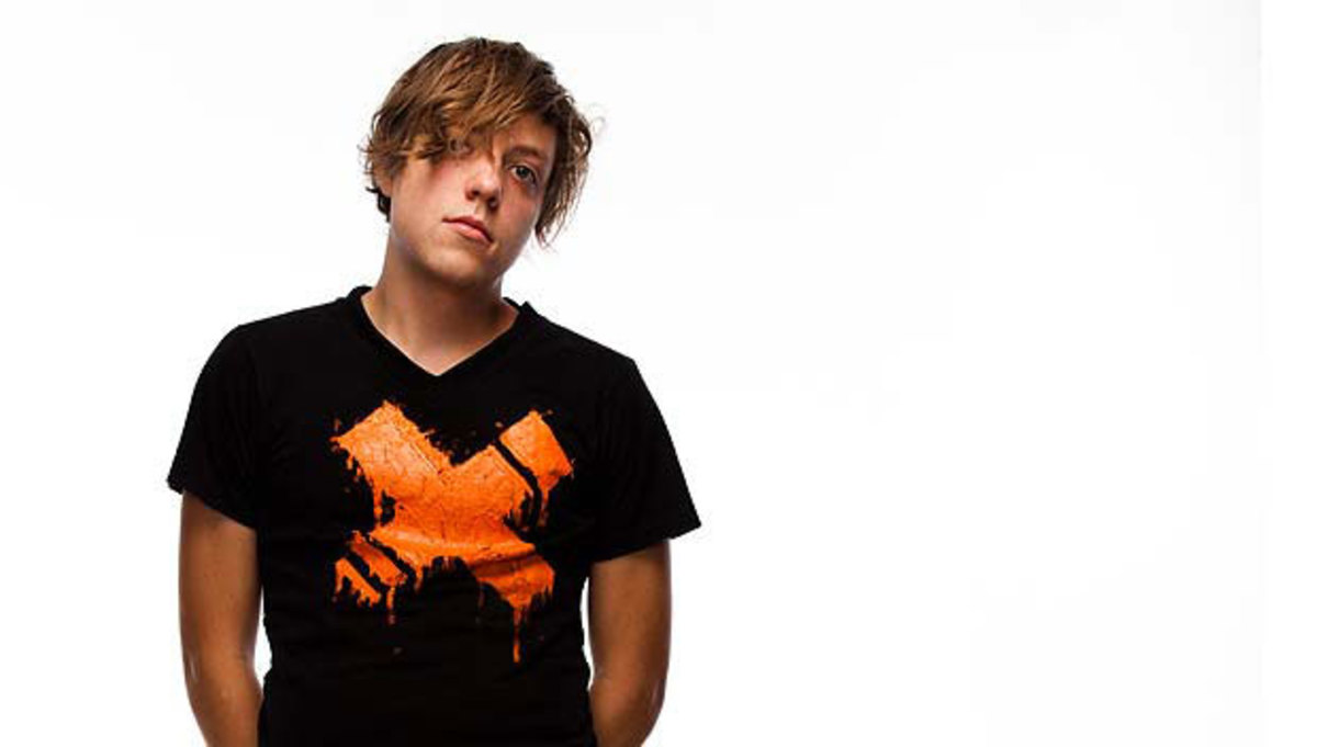 Spotlight Post: From Gaming To Electronic Music, How Robert DeLong Went From PC Gamer To Electronic Music Artist