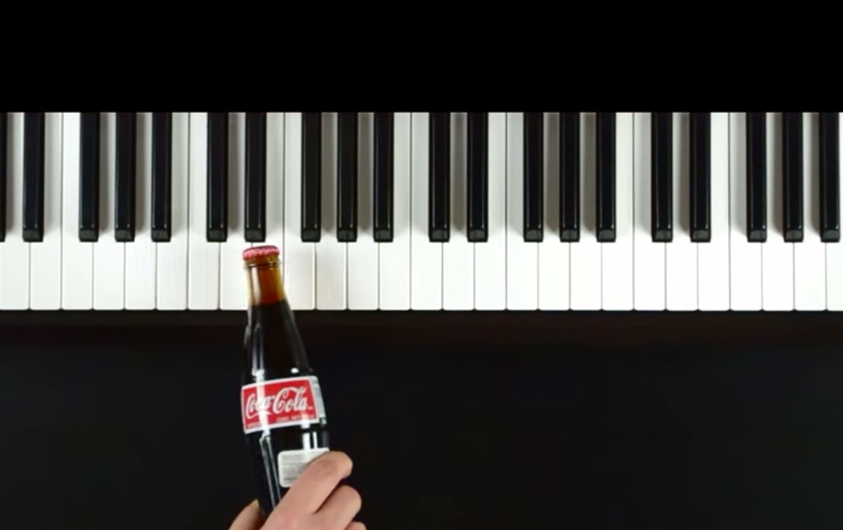 Hear 25 Jingles Played On A Keyboard Using The Advertised Products