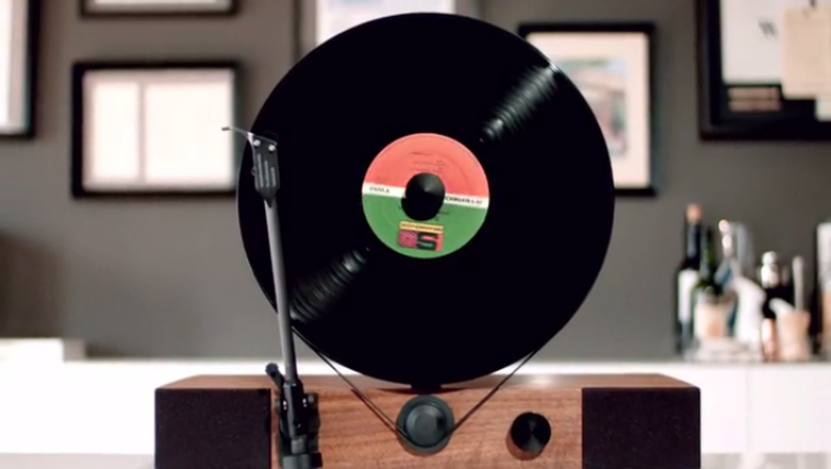 Watch: Incredible Turntable Spins Vinyl Records Vertically