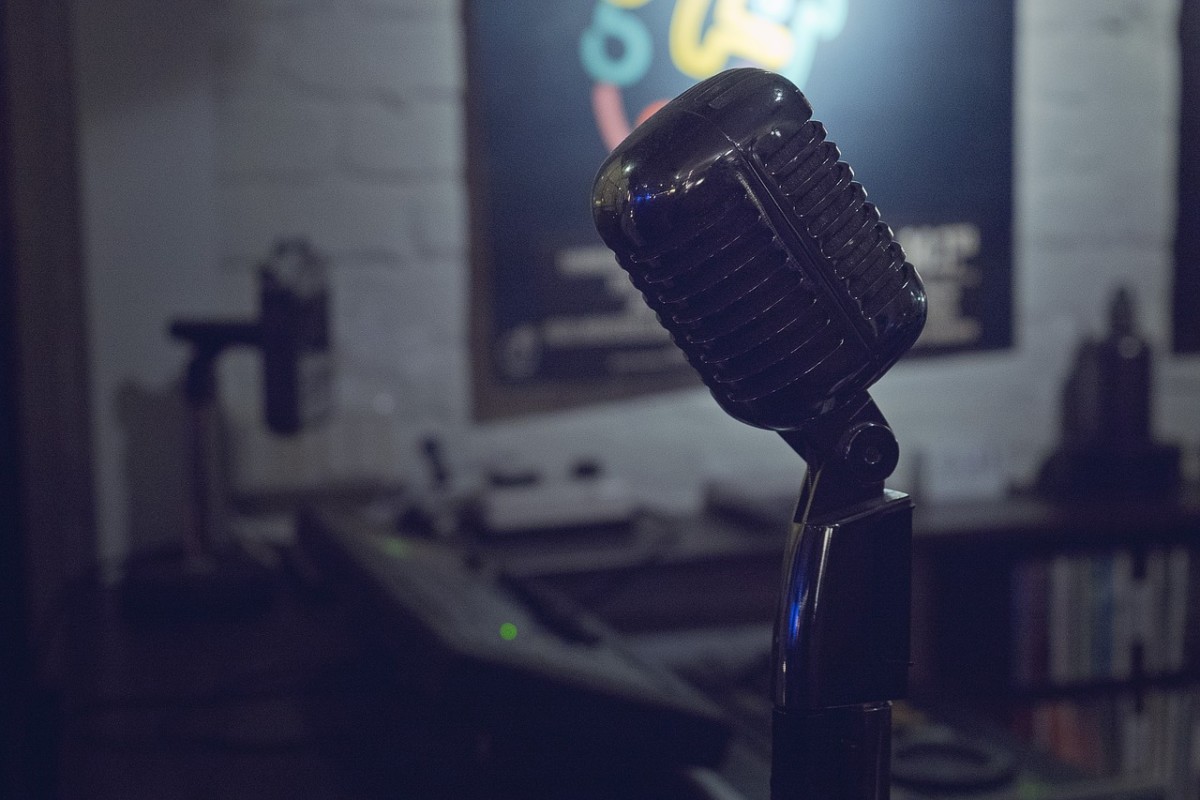 Microphone studio