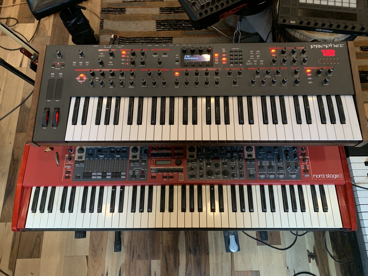 Dave Smith Prophet 12, Nord Stage 2 Synth
