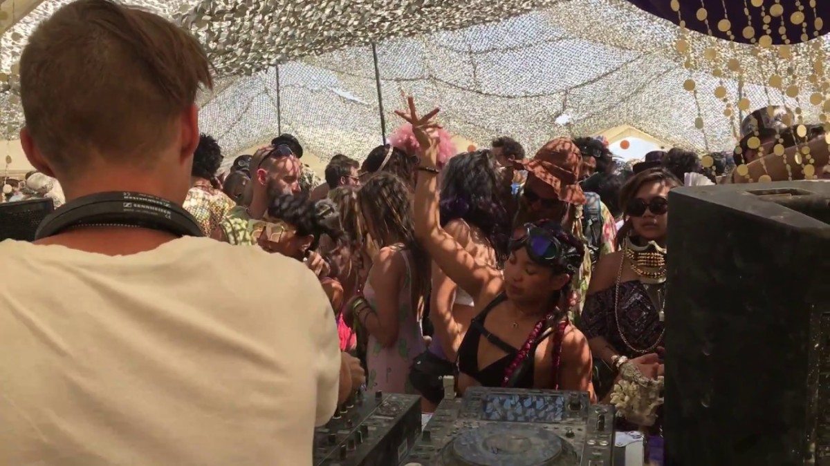 David Hohme Plays Organic House at Burning Man