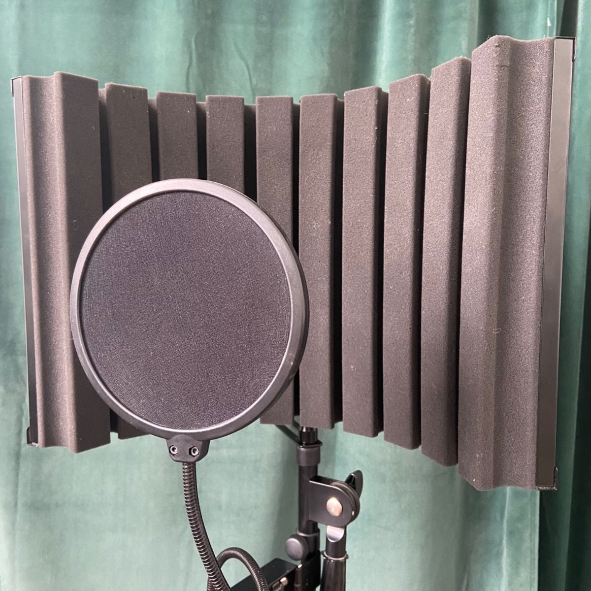 CAD VocalShield VS1 Foldable Stand-Mounted Acoustic Shield